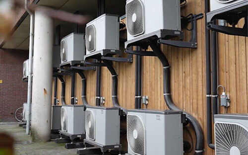 Heat pumps work differently... And that has consequences for the water in your installation